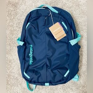Patagonia Refugio 26L Backpack Classic Navy/Fresh Teal NWT